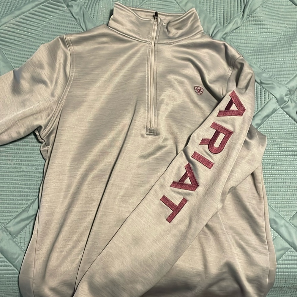 Ariat sweatshirt